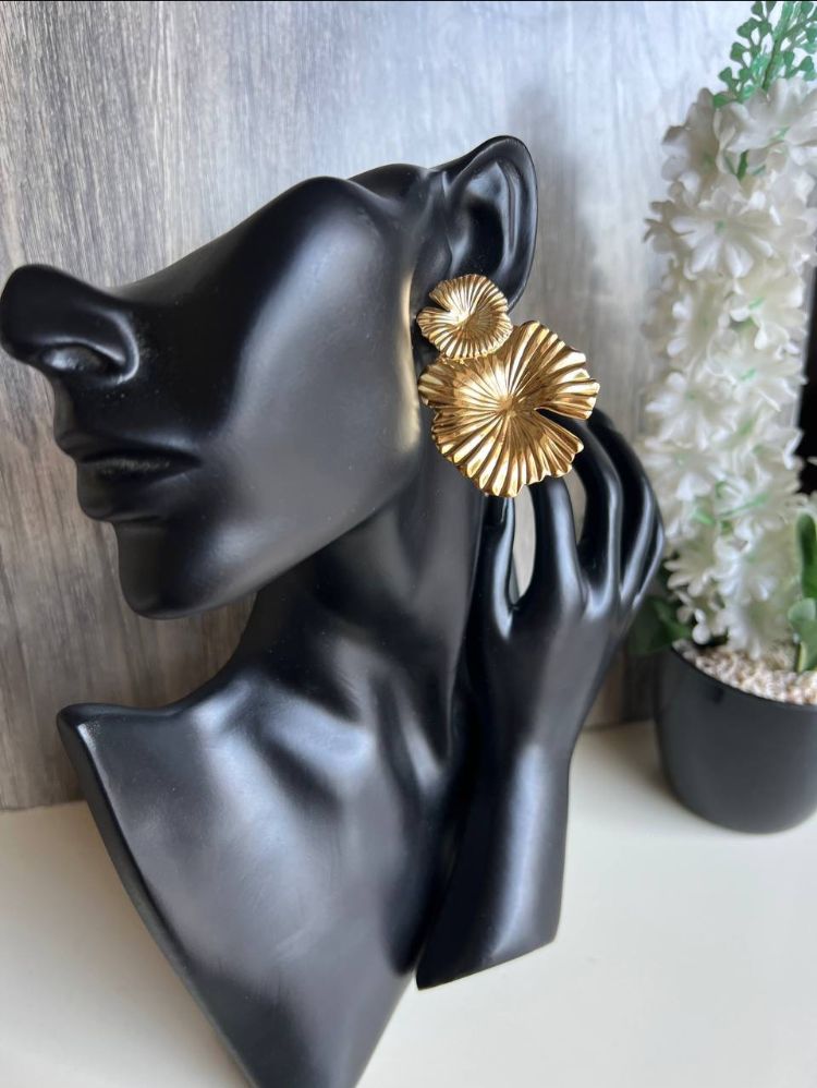 Charming Flower-Shaped Earrings.